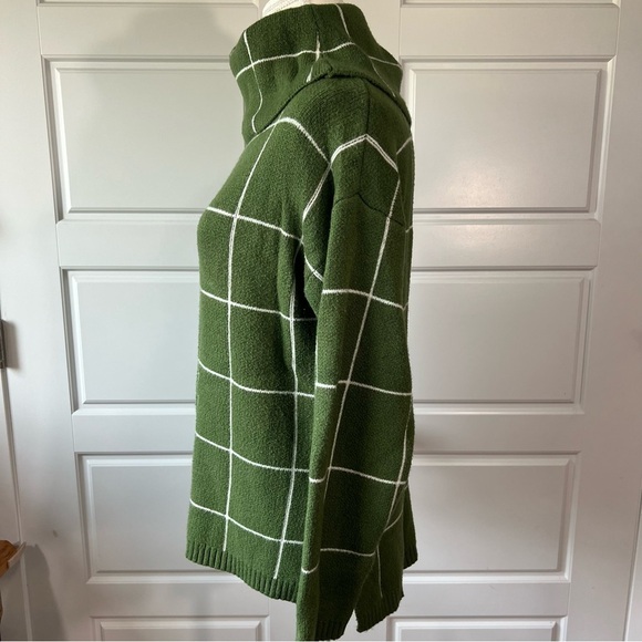Green Plaid Turtleneck Sweater Oversized Cozy Pullover Top - Picture 2 of 5
